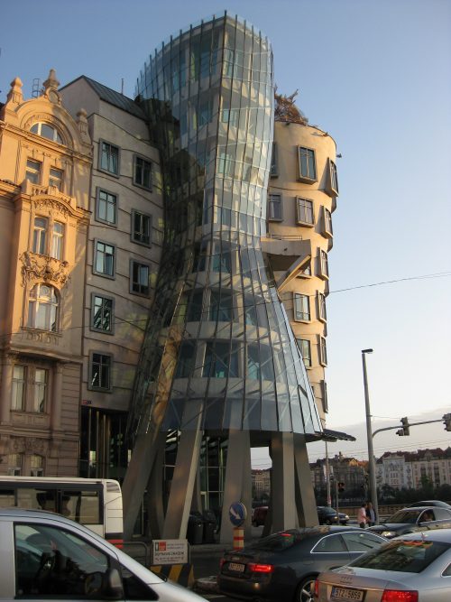 Dancing House – Frank Gehry – Praga_20
