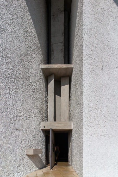 Notre Dame du Haut – Ronchamp – Le Corbusier – WikiArquitectura_053