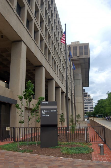 J._Edgar_Hoover_FBI_Building,_Washington_DC_(5946589446)
